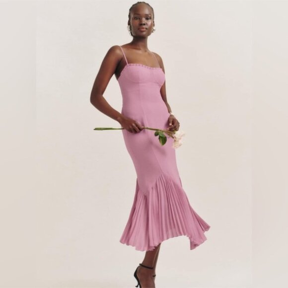 Reformation Dresses & Skirts - Reformation Aiko Pink Pleated Hem Midi Dress